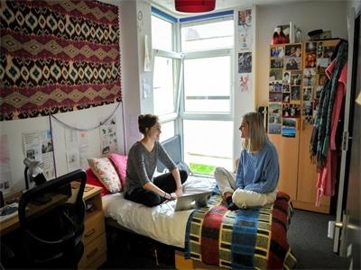 英国创意艺术大学武汉中心