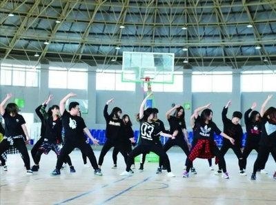 恭喜中加枫华荣获"2017中国家长满意国际学校"大奖