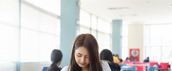 2023上饶卫生学校开设的专业一览表