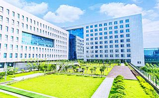 长沙北大青鸟麓谷学校