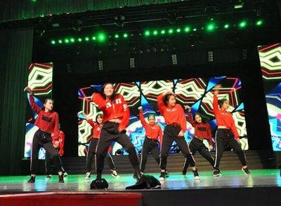 2018上海光华剑桥国际高中迎新晚会：舞蹈《Girls ain't Our Fault》