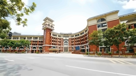 广东华侨中学国际课程