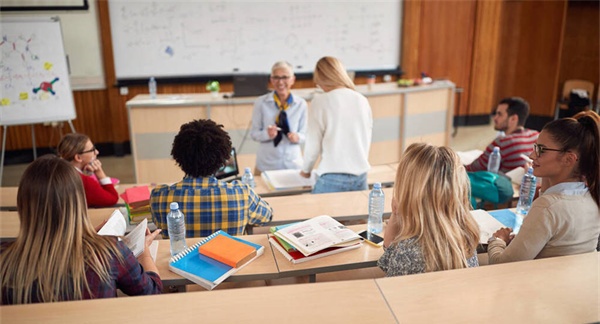 自贡职业技工学校