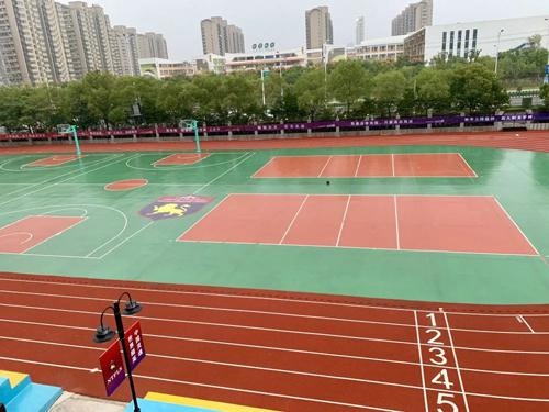 南通崇川外国语学校操场