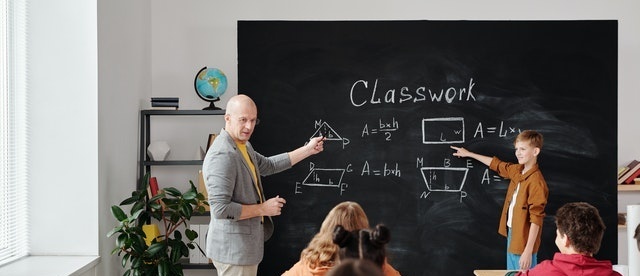 中山南朗李东海理工学校