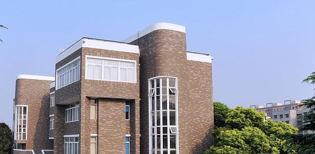 武汉财政学校