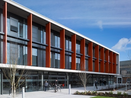 国立电影电视学院