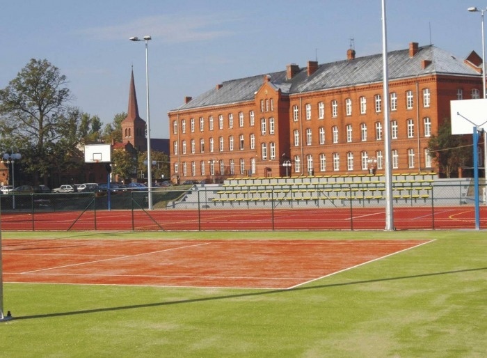 苏莱胡夫高等职业学校