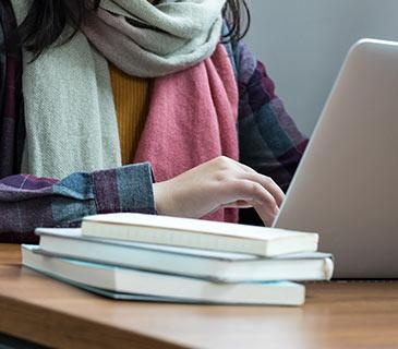 就业前景好，胜任岗位多