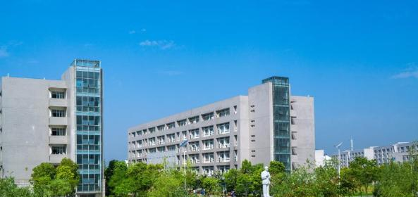 湖北国土资源职业学院1