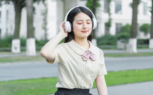 艺术及体育类的考生