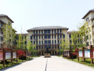 杭二树兰高中新加坡国际班