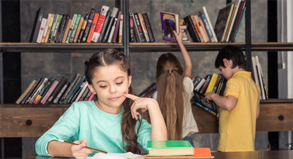 四川五月花专修学院