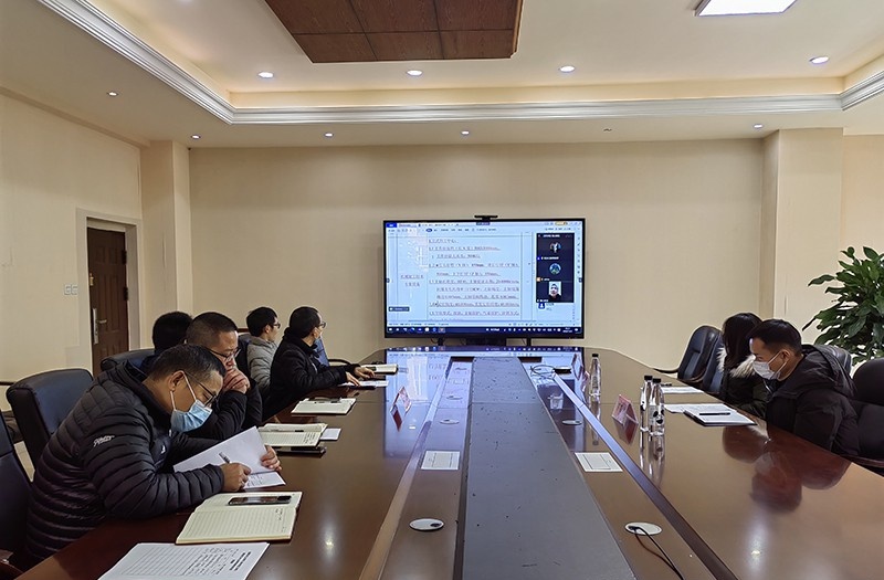 成都石化工业学校