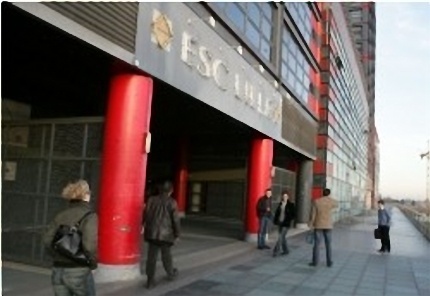 里爾高等商業(yè)學(xué)校