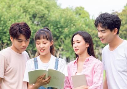 西班牙语教学特色