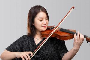 Shih-Shih Chen 音乐总监