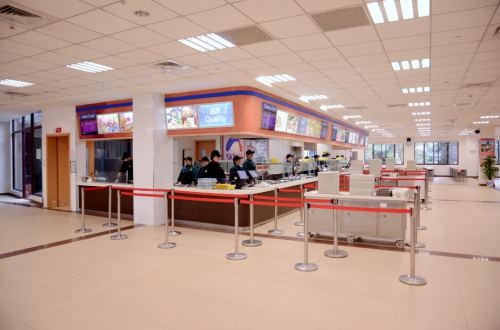 昆山康桥学校餐厅