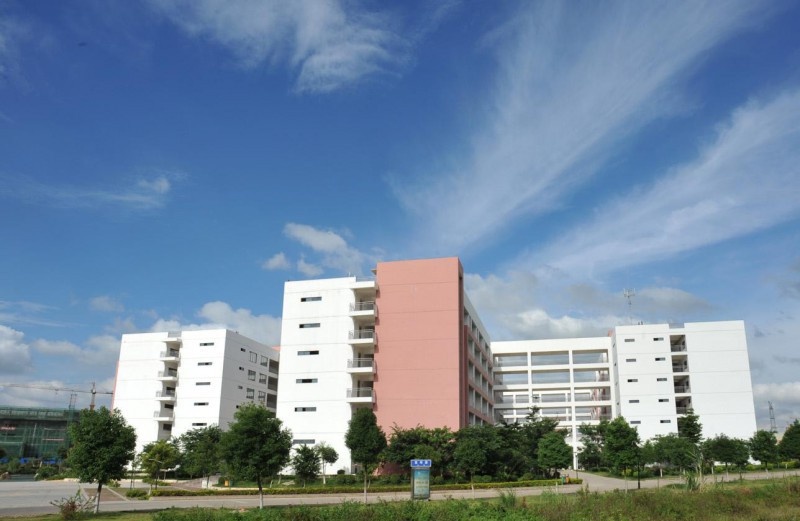 眉山交通技工学校