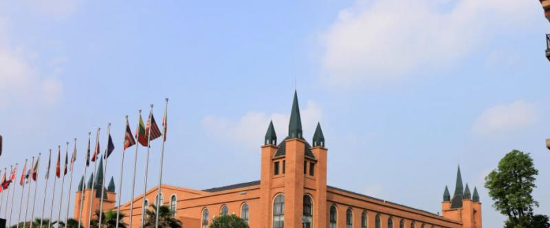 广州英国学校初中部2023年课程体系