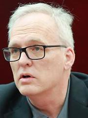 Larry Linamen 教授