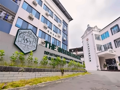 雷纳森英豪国际学院国际部教学行政楼