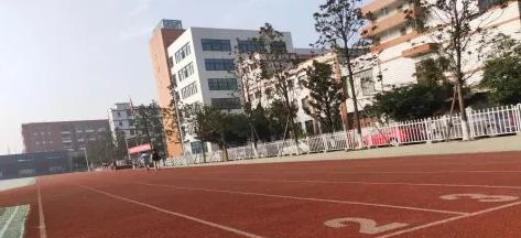 南充建华职业中学