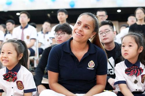 北京明诚外国语学校
