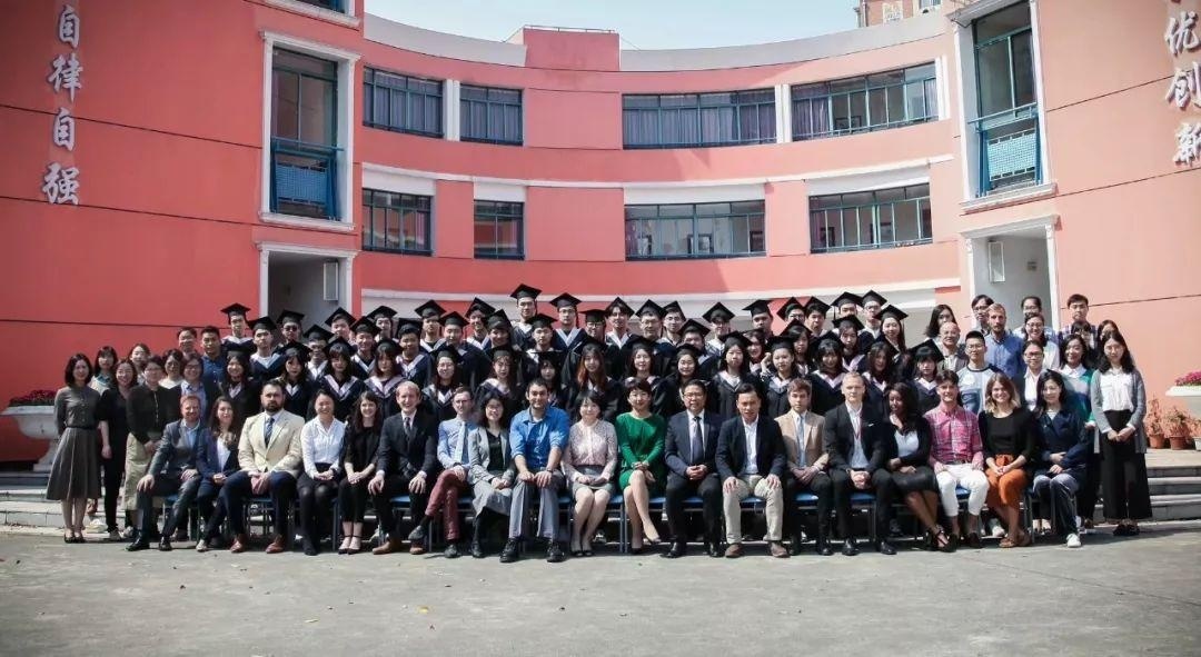 美国诺科学校上海分校2019届毕业生.jpg