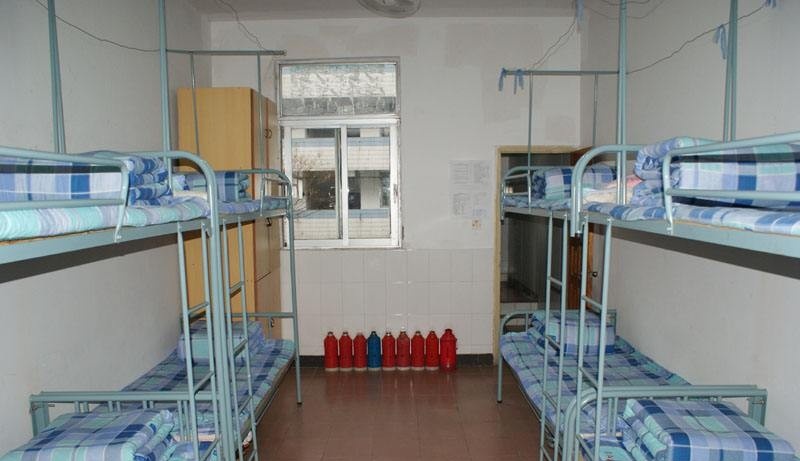 资中县双龙职业中学宿舍条件