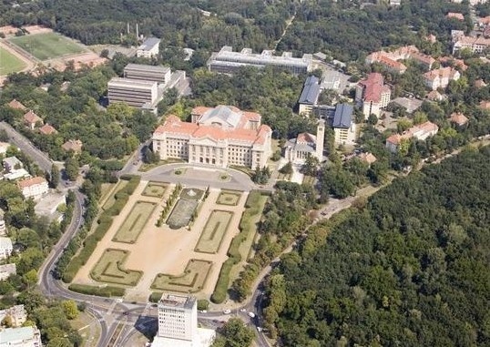 德布勒森大学