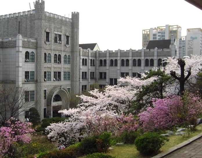 同德女子大学