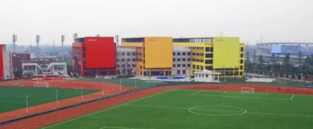 都江堰中学