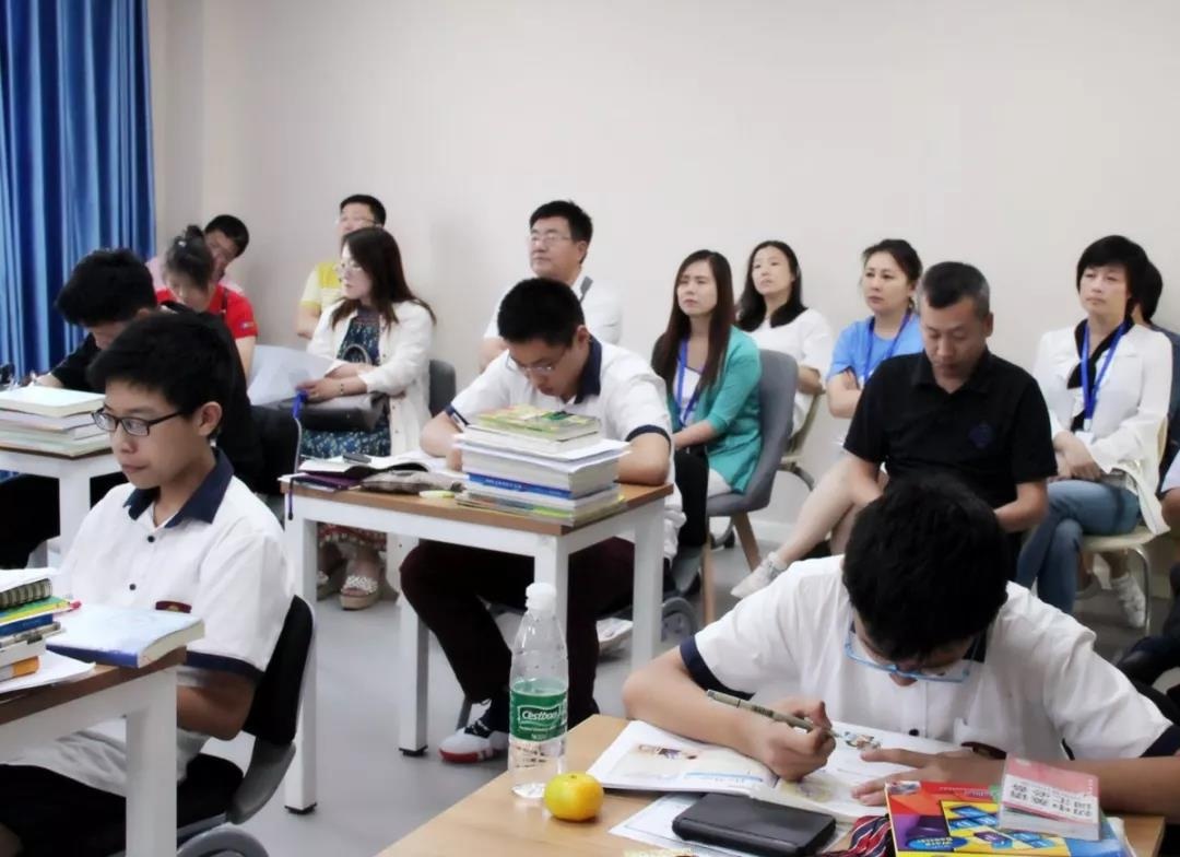 北京明诚外国语学校家长开放日活动