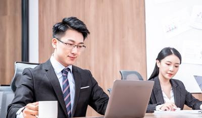 严格考核制度配图