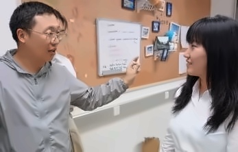 上海铭远高一年级学生自发成立英语备考小组 