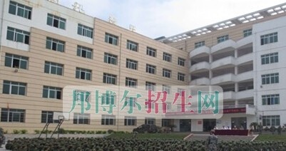 六枝特区职业技术学校