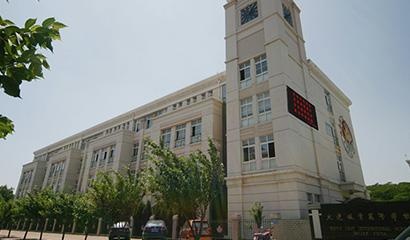 大连枫叶国际学校