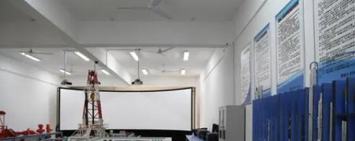 广东茂名石油职业学校