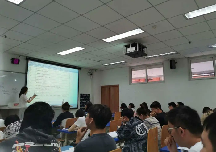 四川外国语大学国际教育学院