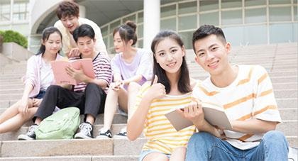 惠州美联基础英语培训师生互动图片