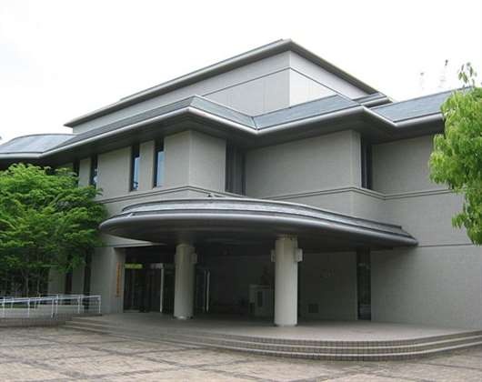 名古屋外国语大学