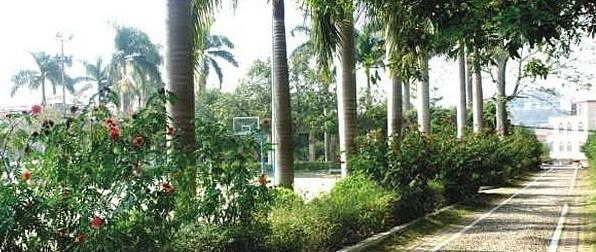 广东农垦茂名技工学校