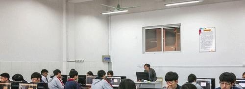 开平吴汉良理工学校