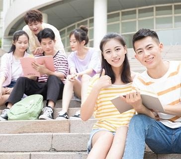 重庆四国日本语团队做全心教育