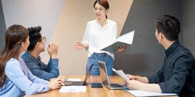 能够用韩语进行基本工作交流者，欲进韩企工作者，想学一技之长者