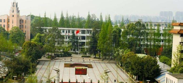 郫县第二中学2021年排名