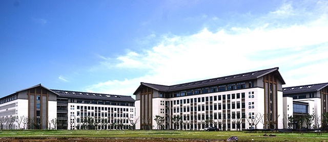 镇江市高等专科学校