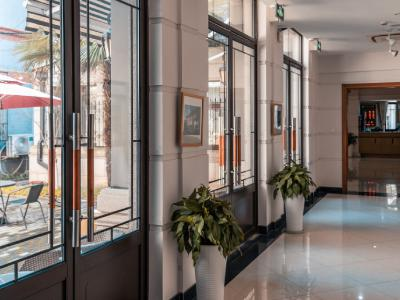 华东政法大学-美国预科课程