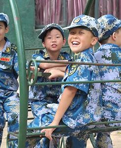 为什么让孩子参加军事夏令营